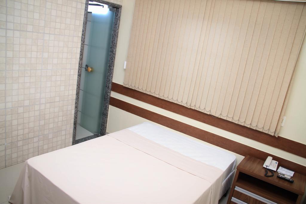 Marcellus Hotel Anápolis Szoba fotó